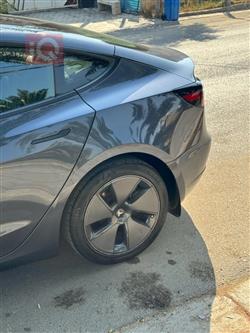 تێسلا مۆدێل 3